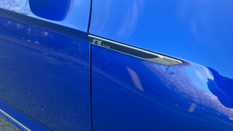 Volkswagen Passat 2.0 TDI EVO SCR R-Line 5dr DSG Diesel Estate